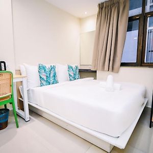Swing & Pillows - Jalan Imbi Kuala Lumpur